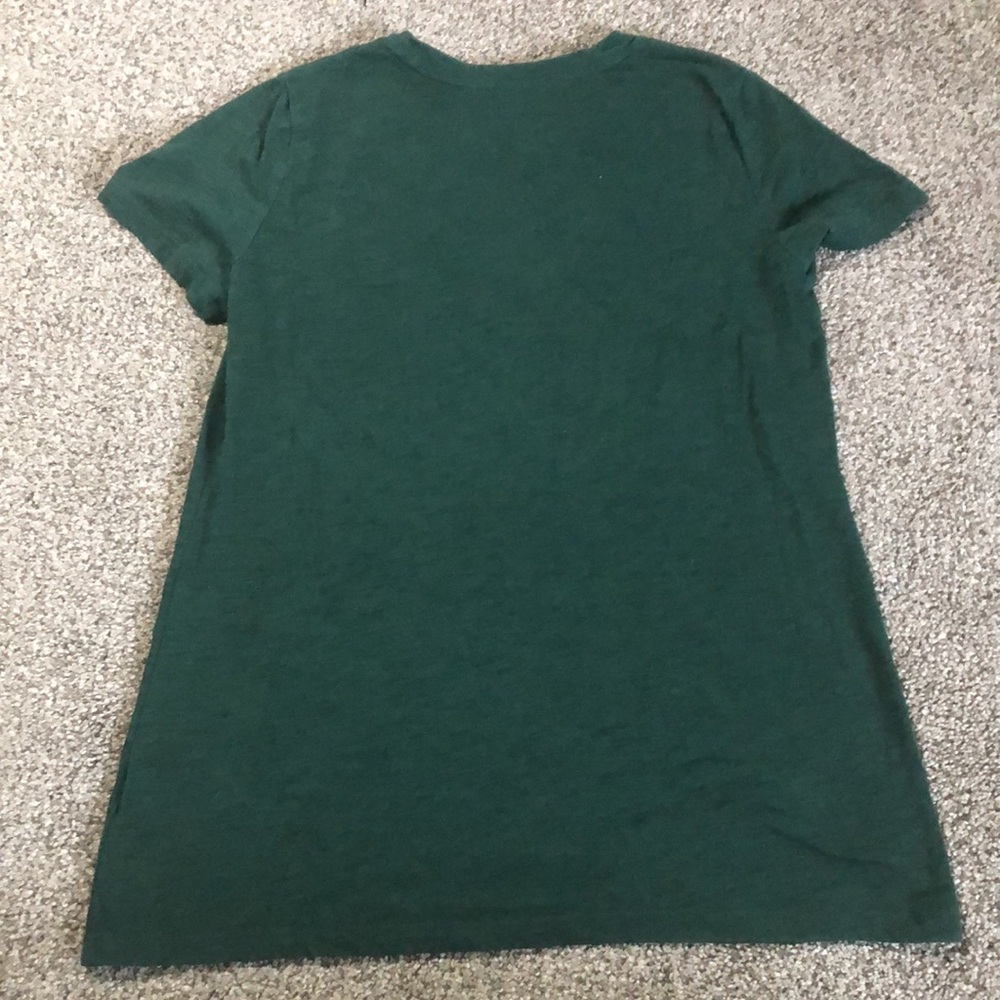 Simple Green Top - Picture 2 of 3